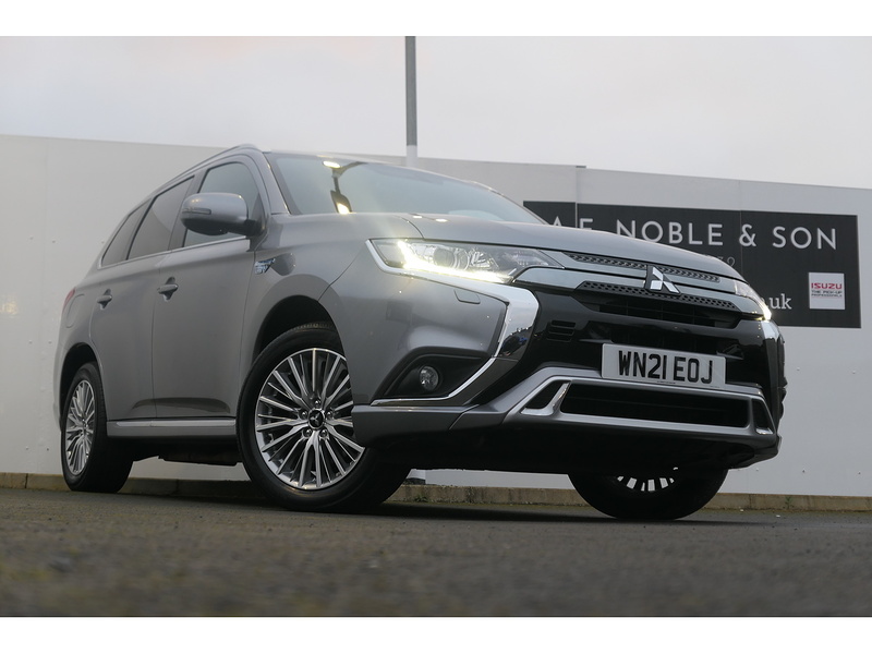 Mitsubishi 2.4h TwinMotor 13.8kWh Dynamic SUV 5dr Petrol Plug-in Hybrid CVT 4WD Euro 6 (s/s) (224 ps)