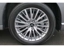 Mitsubishi Outlander h TwinMotor Dynamic 