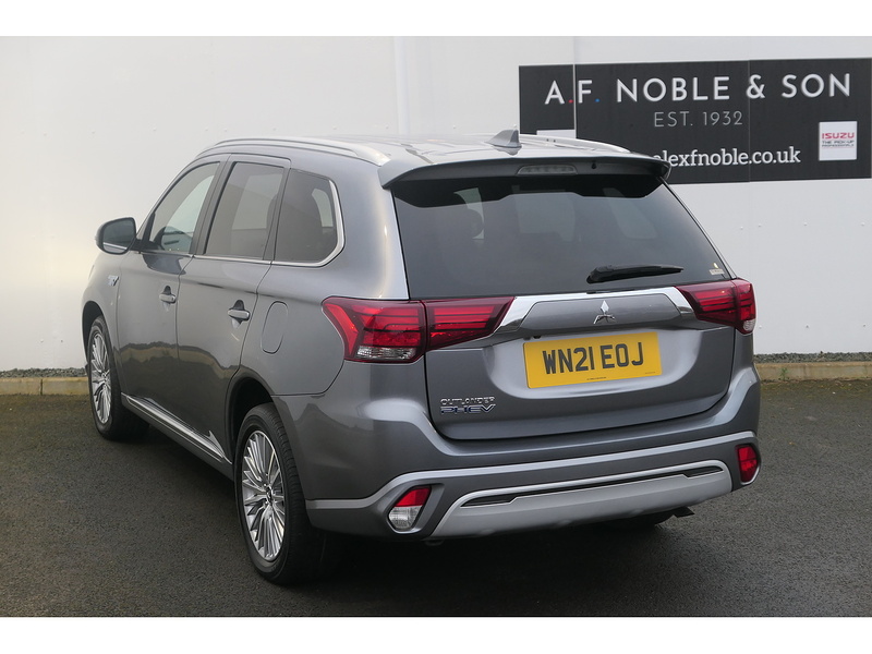 Mitsubishi 2.4h TwinMotor 13.8kWh Dynamic SUV 5dr Petrol Plug-in Hybrid CVT 4WD Euro 6 (s/s) (224 ps)