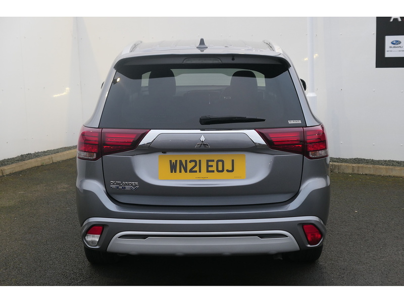 Mitsubishi 2.4h TwinMotor 13.8kWh Dynamic SUV 5dr Petrol Plug-in Hybrid CVT 4WD Euro 6 (s/s) (224 ps)