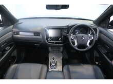 Mitsubishi Outlander h TwinMotor Dynamic 
