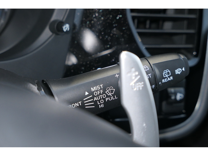 Mitsubishi 2.4h TwinMotor 13.8kWh Dynamic SUV 5dr Petrol Plug-in Hybrid CVT 4WD Euro 6 (s/s) (224 ps)