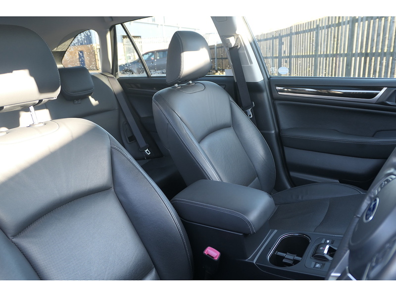 Subaru 2.5i SE Premium Estate 5dr Petrol Lineartronic 4WD Euro 6 (s/s) (175 ps)