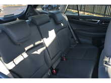 Subaru Outback i SE Premium 