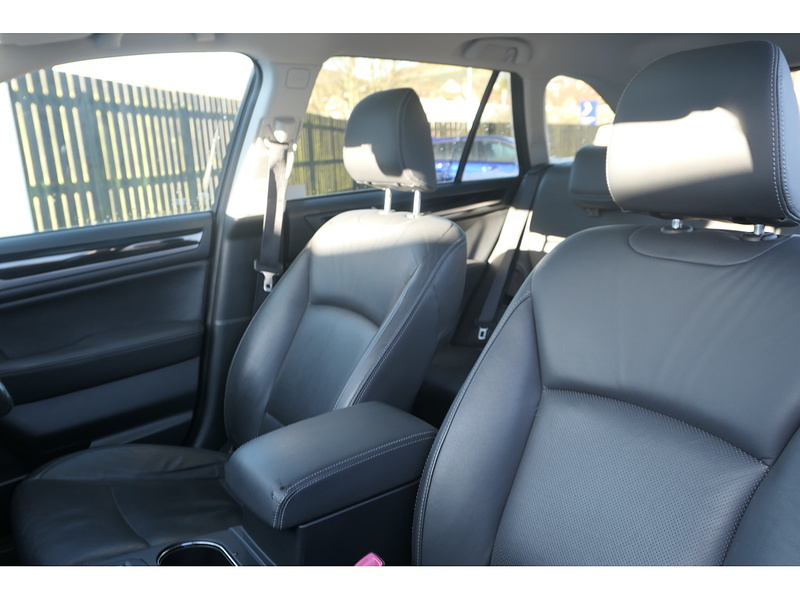 Subaru 2.5i SE Premium Estate 5dr Petrol Lineartronic 4WD Euro 6 (s/s) (175 ps)