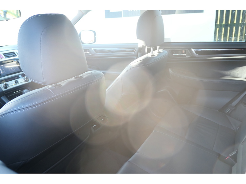 Subaru 2.5i SE Premium Estate 5dr Petrol Lineartronic 4WD Euro 6 (s/s) (175 ps)