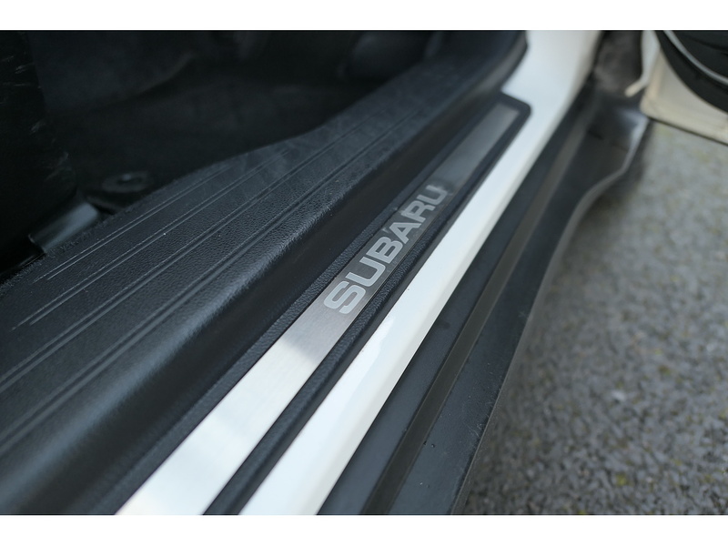 Subaru 2.5i SE Premium Estate 5dr Petrol Lineartronic 4WD Euro 6 (s/s) (175 ps)