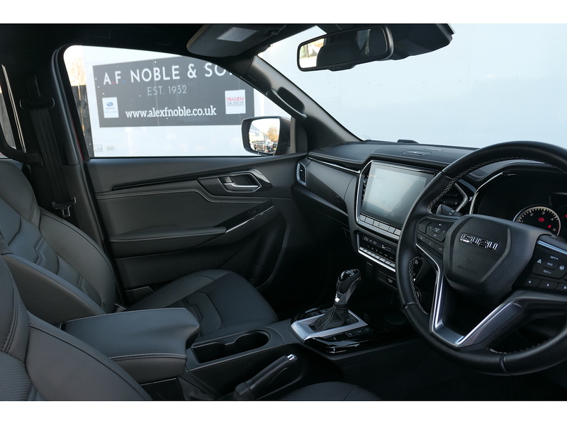 Isuzu 1.9 TD V-Cross Pickup Double Cab 4dr Diesel Auto 4WD Euro 6 (s/s) (164 ps)