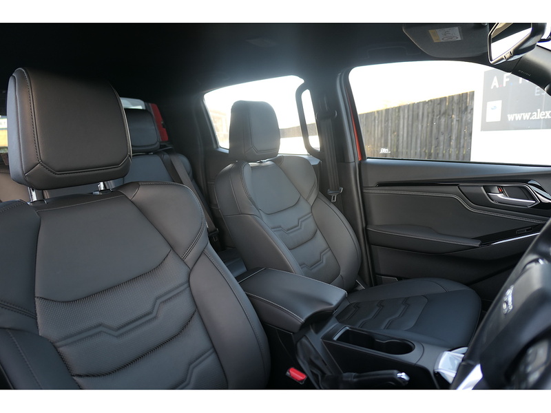 Isuzu 1.9 TD V-Cross Pickup Double Cab 4dr Diesel Auto 4WD Euro 6 (s/s) (164 ps)