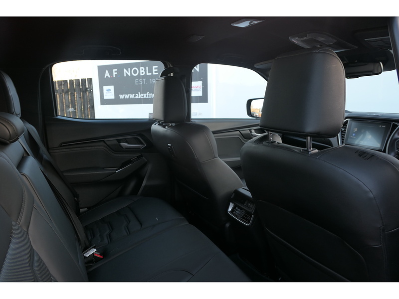 Isuzu 1.9 TD V-Cross Pickup Double Cab 4dr Diesel Auto 4WD Euro 6 (s/s) (164 ps)