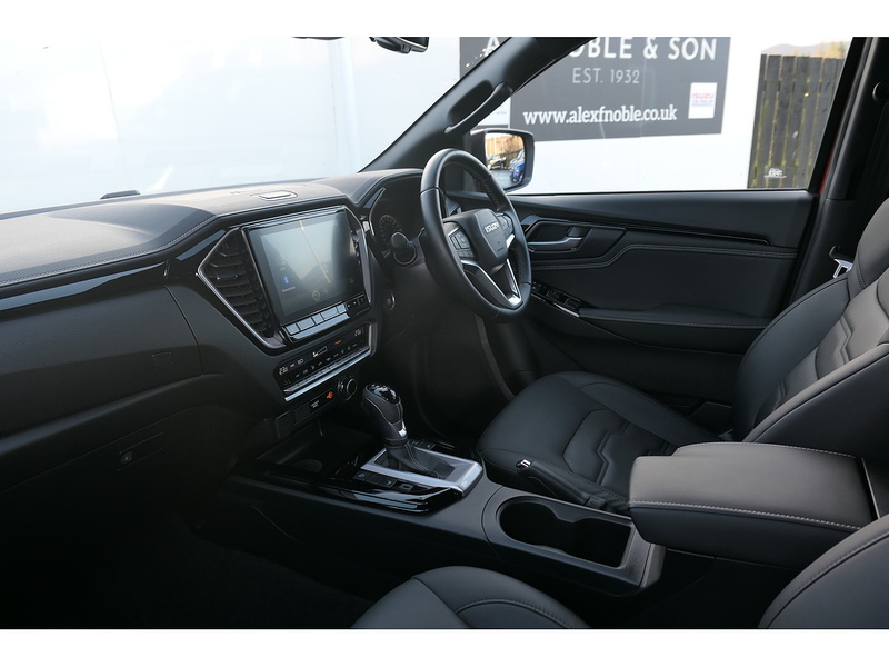 Isuzu 1.9 TD V-Cross Pickup Double Cab 4dr Diesel Auto 4WD Euro 6 (s/s) (164 ps)