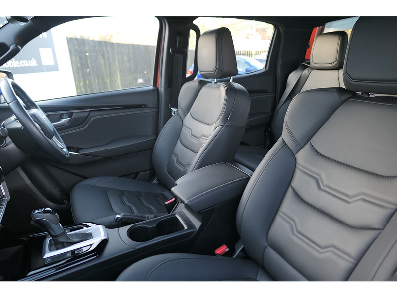 Isuzu 1.9 TD V-Cross Pickup Double Cab 4dr Diesel Auto 4WD Euro 6 (s/s) (164 ps)