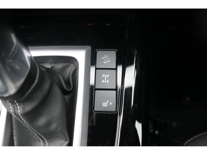 Isuzu 1.9 TD V-Cross Pickup Double Cab 4dr Diesel Auto 4WD Euro 6 (s/s) (164 ps)