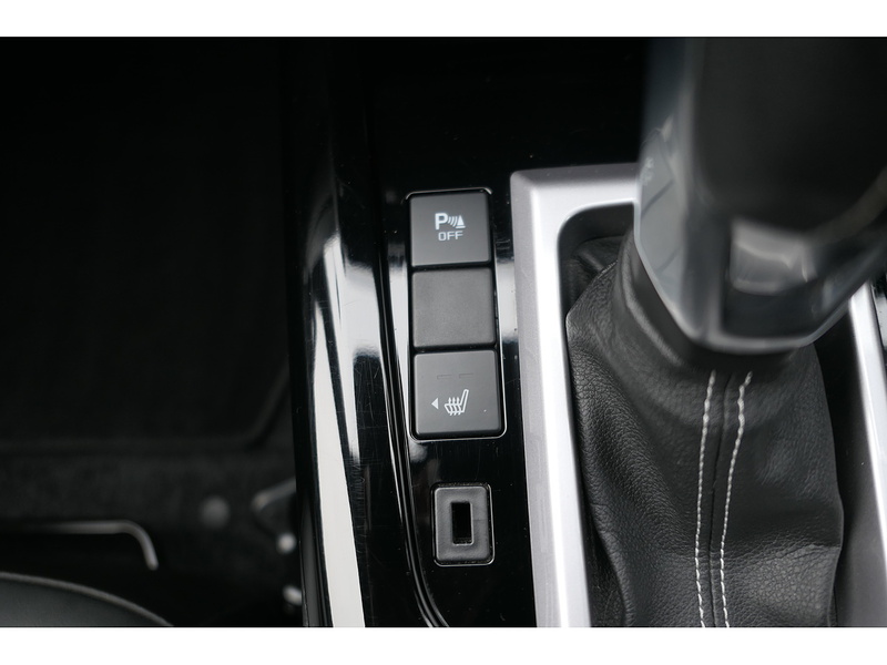 Isuzu 1.9 TD V-Cross Pickup Double Cab 4dr Diesel Auto 4WD Euro 6 (s/s) (164 ps)