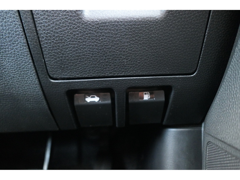 Isuzu 1.9 TD V-Cross Pickup Double Cab 4dr Diesel Auto 4WD Euro 6 (s/s) (164 ps)