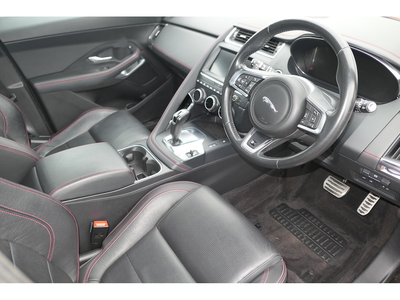 Jaguar 2.0 D180 Chequered Flag SUV 5dr Diesel Auto AWD Euro 6 (s/s) (180 ps)