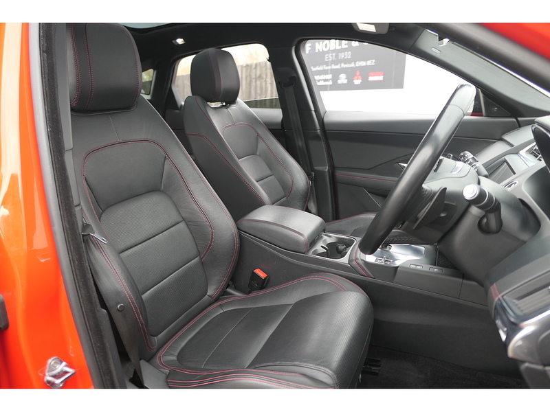 Jaguar 2.0 D180 Chequered Flag SUV 5dr Diesel Auto AWD Euro 6 (s/s) (180 ps)