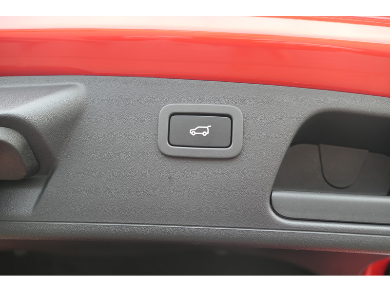 Jaguar 2.0 D180 Chequered Flag SUV 5dr Diesel Auto AWD Euro 6 (s/s) (180 ps)