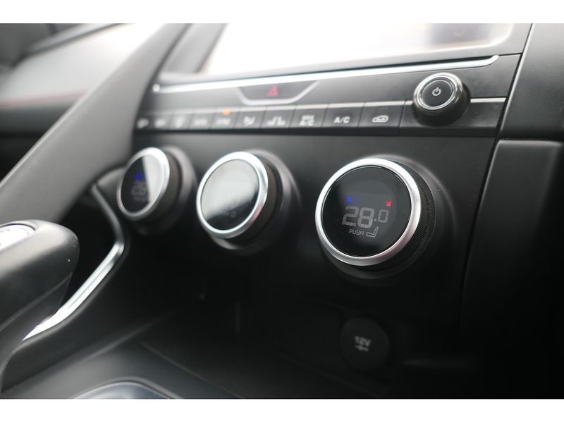 Jaguar 2.0 D180 Chequered Flag SUV 5dr Diesel Auto AWD Euro 6 (s/s) (180 ps)