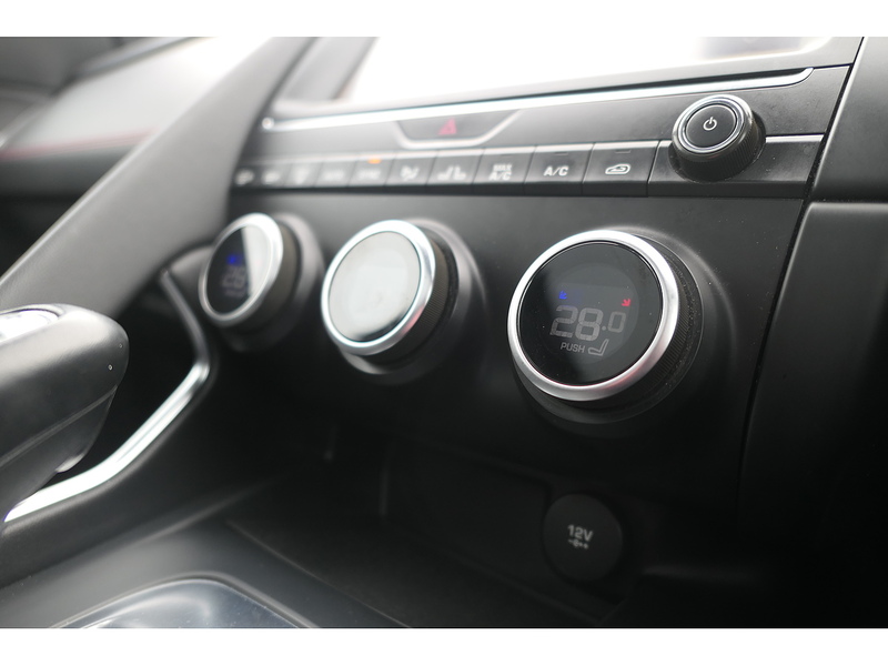 Jaguar 2.0 D180 Chequered Flag SUV 5dr Diesel Auto AWD Euro 6 (s/s) (180 ps)