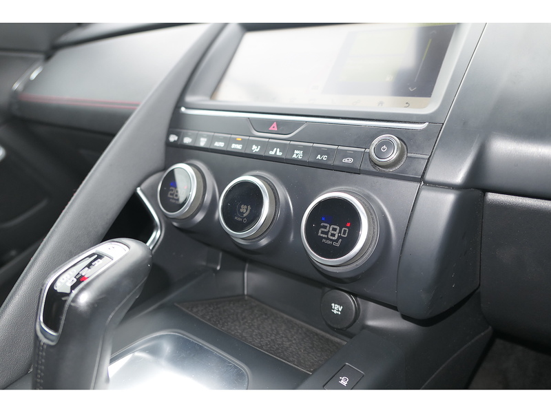 Jaguar 2.0 D180 Chequered Flag SUV 5dr Diesel Auto AWD Euro 6 (s/s) (180 ps)