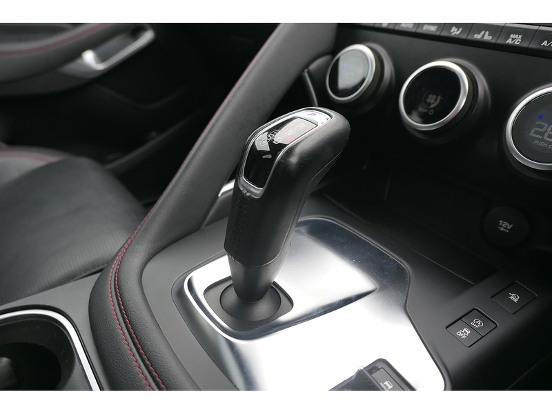 Jaguar 2.0 D180 Chequered Flag SUV 5dr Diesel Auto AWD Euro 6 (s/s) (180 ps)