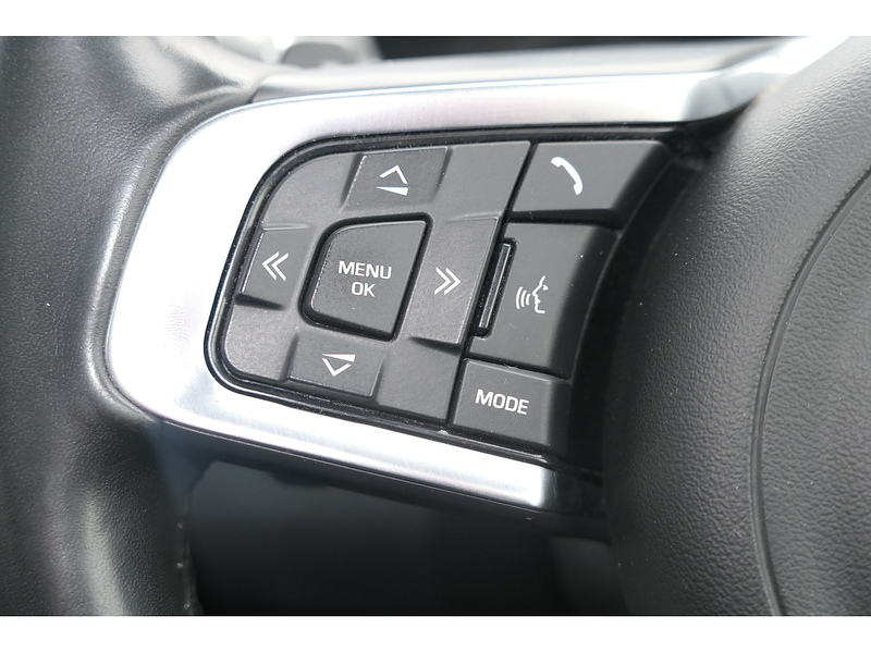 Jaguar 2.0 D180 Chequered Flag SUV 5dr Diesel Auto AWD Euro 6 (s/s) (180 ps)