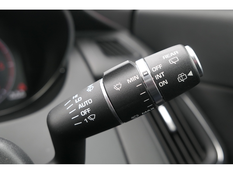 Jaguar 2.0 D180 Chequered Flag SUV 5dr Diesel Auto AWD Euro 6 (s/s) (180 ps)