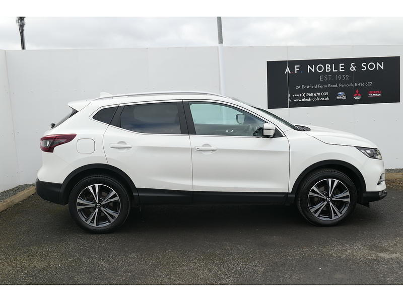 Nissan 1.3 DIG-T N-Connecta SUV 5dr Petrol Manual Euro 6 (s/s) (140 ps)