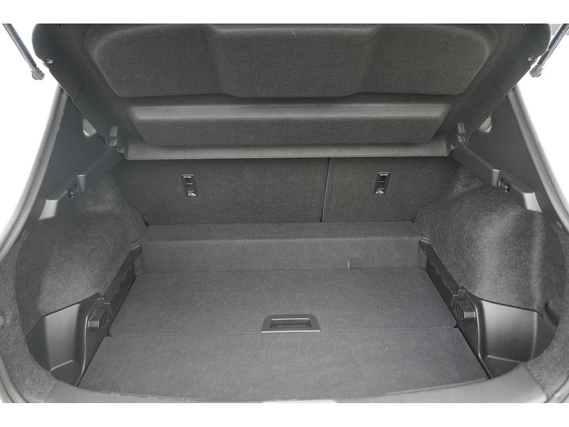 Nissan 1.3 DIG-T N-Connecta SUV 5dr Petrol Manual Euro 6 (s/s) (140 ps)