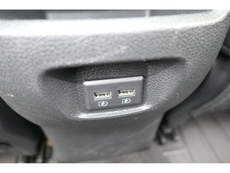 Nissan 1.3 DIG-T N-Connecta SUV 5dr Petrol Manual Euro 6 (s/s) (140 ps)