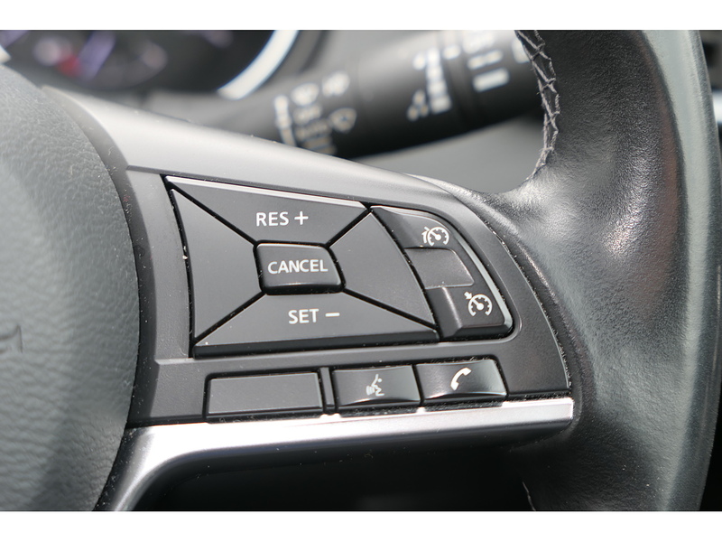 Nissan 1.3 DIG-T N-Connecta SUV 5dr Petrol Manual Euro 6 (s/s) (140 ps)