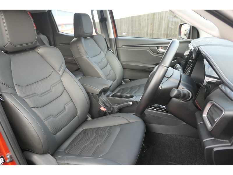 Isuzu 1.9 TD DL40 Pickup Double Cab 4dr Diesel Auto 4WD Euro 6 (s/s) (164 ps)