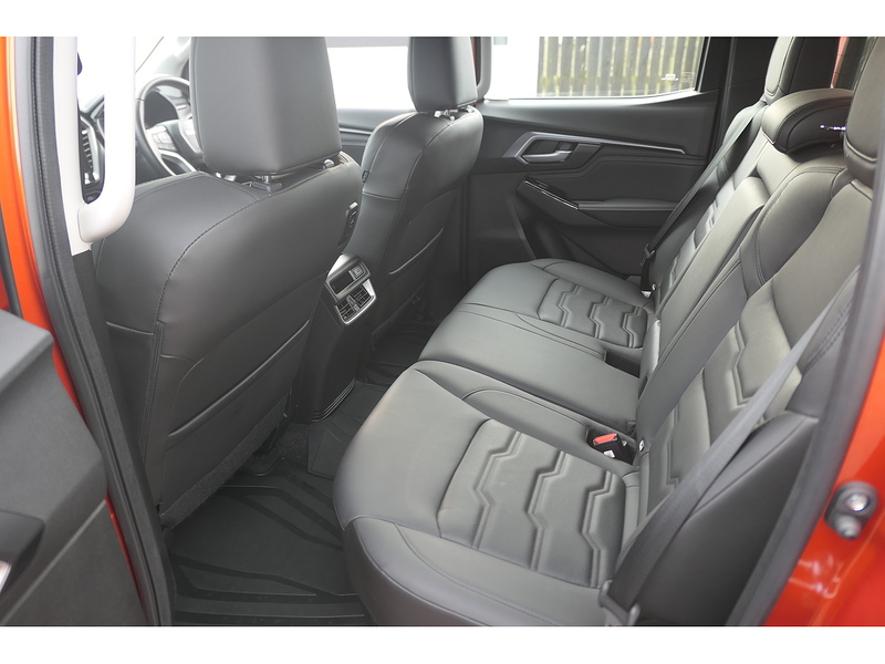 Isuzu 1.9 TD DL40 Pickup Double Cab 4dr Diesel Auto 4WD Euro 6 (s/s) (164 ps)