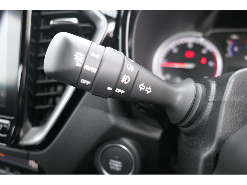 Isuzu 1.9 TD V-Cross Pickup Double Cab 4dr Diesel Manual 4WD Euro 6 (s/s) (164 ps)