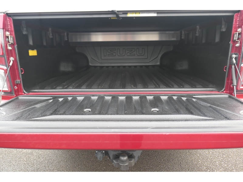 Isuzu 1.9 TD V-Cross Pickup Double Cab 4dr Diesel Manual 4WD Euro 6 (s/s) (164 ps)