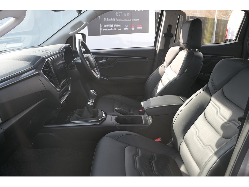Isuzu 1.9 TD DL40 Pickup Double Cab 4dr Diesel Manual 4WD Euro 6 (s/s) (164 ps)