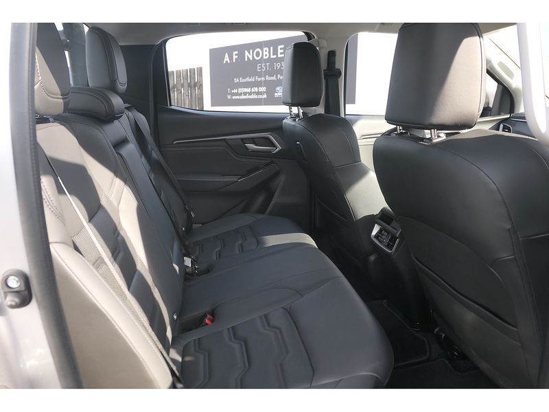 Isuzu 1.9 TD DL40 Pickup Double Cab 4dr Diesel Manual 4WD Euro 6 (s/s) (164 ps)