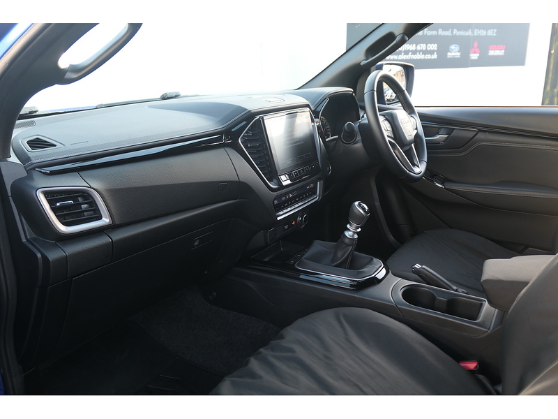 Isuzu 1.9 TD V-Cross Pickup Double Cab 4dr Diesel Manual 4WD Euro 6 (s/s) (164 ps)