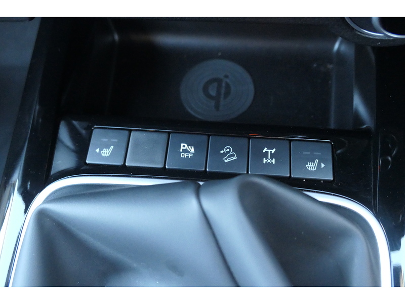 Isuzu 1.9 TD V-Cross Pickup Double Cab 4dr Diesel Manual 4WD Euro 6 (s/s) (164 ps)