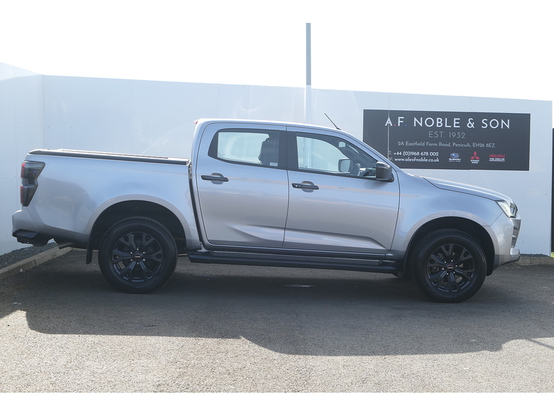 Isuzu 1.9 TD V-Cross Pickup Double Cab 4dr Diesel Manual 4WD Euro 6 (s/s) (164 ps)