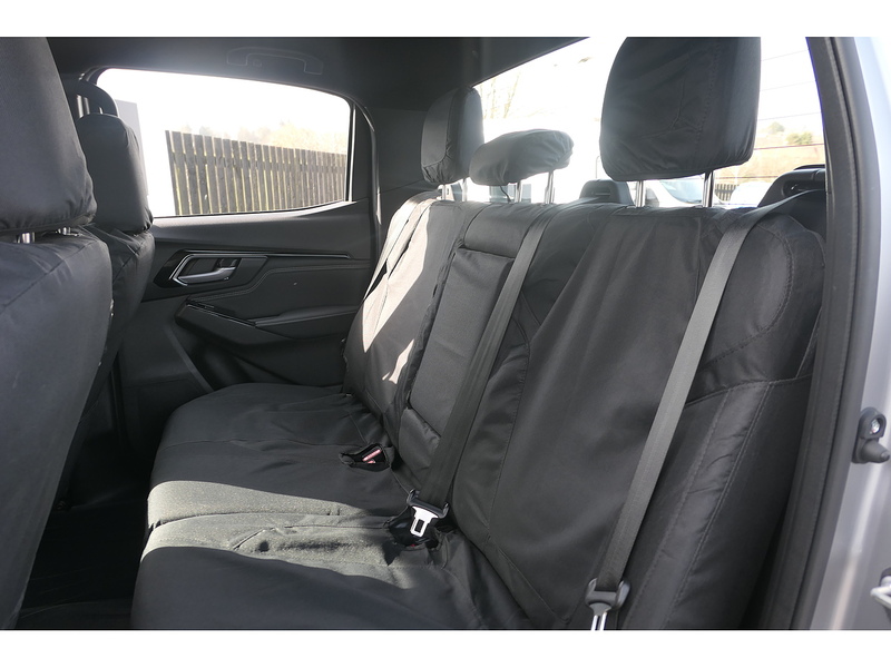 Isuzu 1.9 TD V-Cross Pickup Double Cab 4dr Diesel Manual 4WD Euro 6 (s/s) (164 ps)