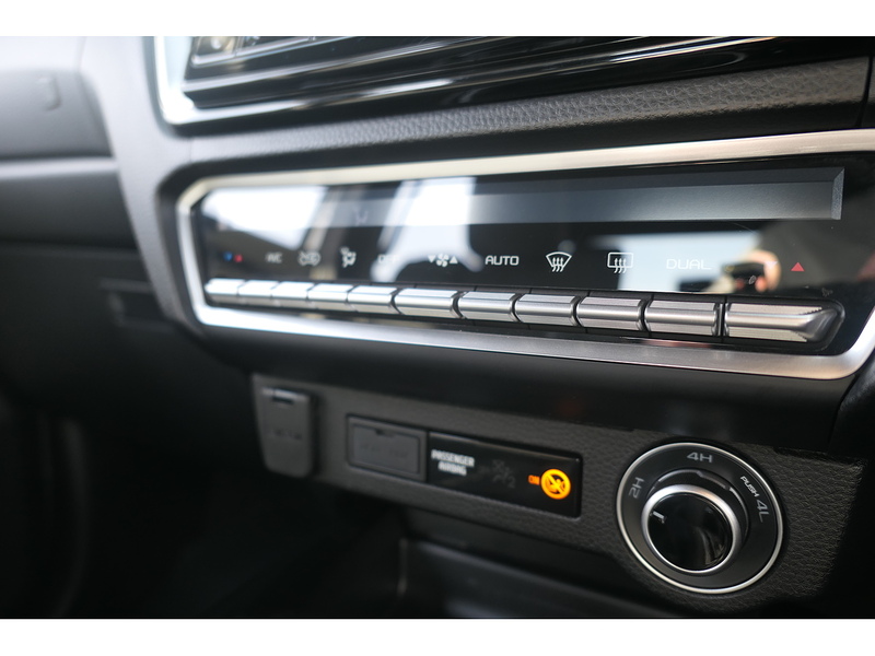 Isuzu 1.9 TD V-Cross Pickup Double Cab 4dr Diesel Manual 4WD Euro 6 (s/s) (164 ps)