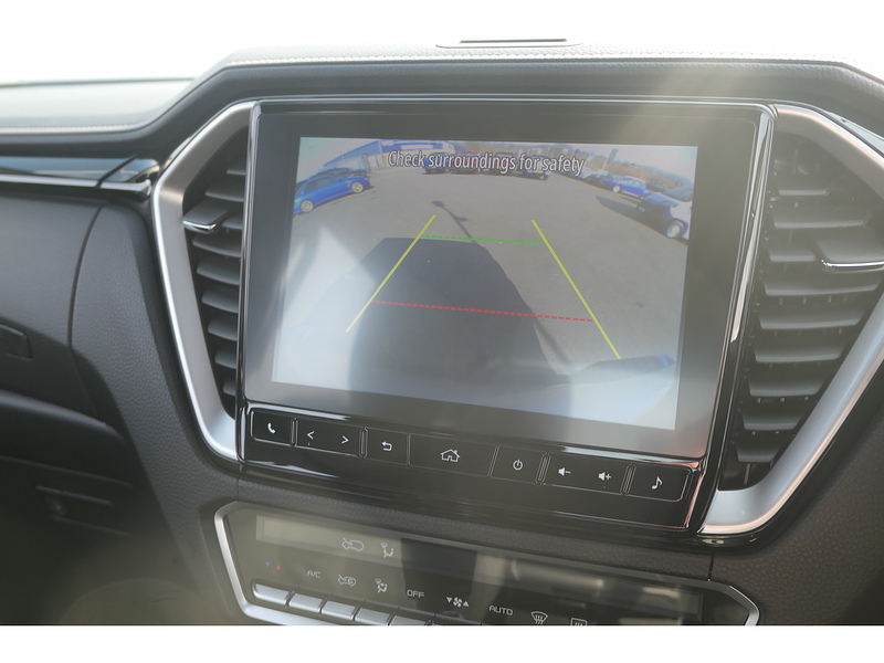 Isuzu 1.9 TD V-Cross Pickup Double Cab 4dr Diesel Manual 4WD Euro 6 (s/s) (164 ps)