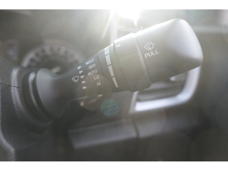 Isuzu 1.9 TD V-Cross Pickup Double Cab 4dr Diesel Manual 4WD Euro 6 (s/s) (164 ps)