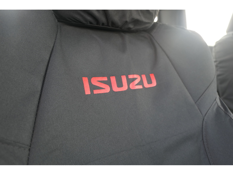 Isuzu 1.9 TD V-Cross Pickup Double Cab 4dr Diesel Manual 4WD Euro 6 (s/s) (164 ps)