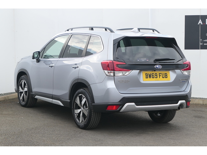 Subaru 2.0 i e-Boxer XE Premium SUV 5dr Petrol Hybrid Lineartronic 4WD Euro 6 (s/s) (150 ps)