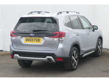 Subaru Forester i e-Boxer XE Premium 