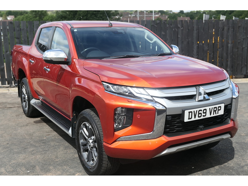 Mitsubishi 2.2 DI-D DC Barbarian X Pickup 4dr Diesel Auto 4WD Euro 6 (s/s) (150 ps)