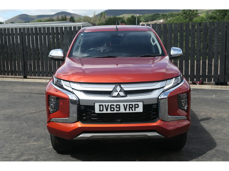 Mitsubishi 2.2 DI-D DC Barbarian X Pickup 4dr Diesel Auto 4WD Euro 6 (s/s) (150 ps)